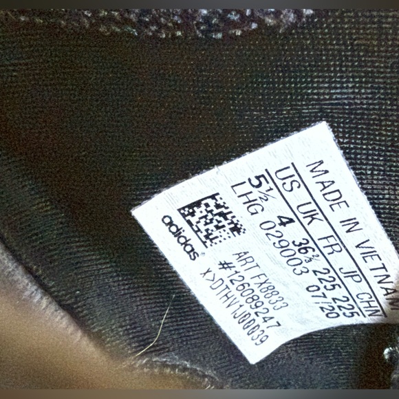 ADIDAS NMD_R1 Black/ Metallic Formstrip Sz (5 1/2) - Picture 7 of 7